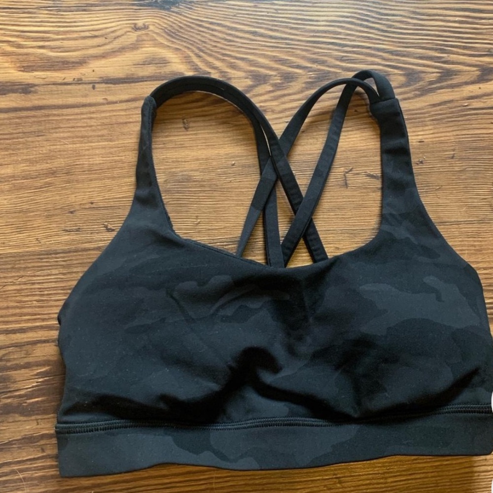 lululemon incognito camo bra